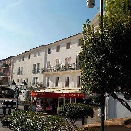 Port Grimaud Place Marche Grimaud