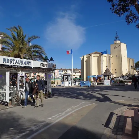 Port Grimaud Place Marche Apartmán *